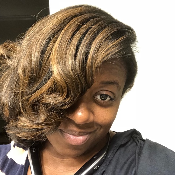 Meet your Posher, Iskeisha - Picture 5 of 8